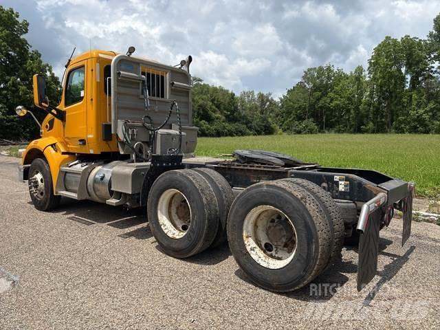 Peterbilt 567 Τράκτορες