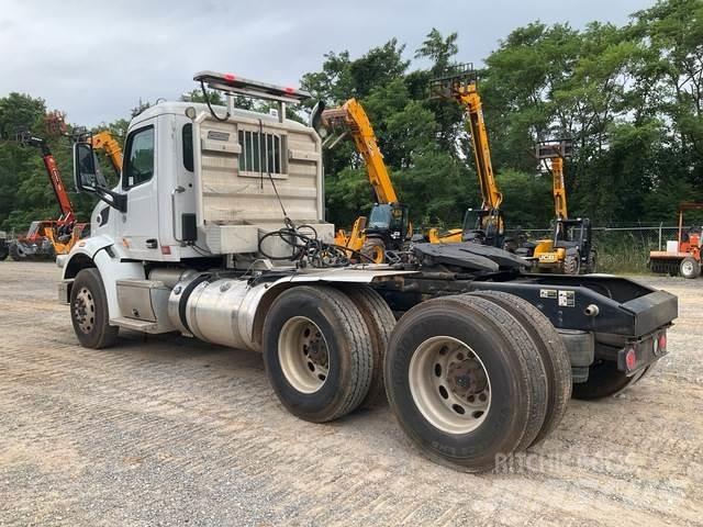 Peterbilt 567 Τράκτορες
