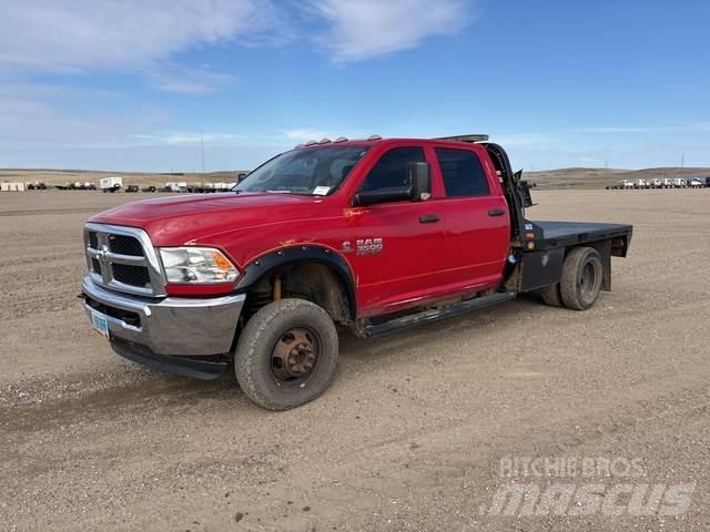 RAM 3500 Φορτηγά Kαρότσα με ανοιγόμενα πλαϊνά