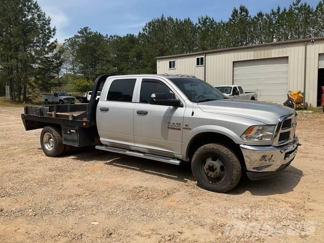 RAM 3500 Φορτηγά Kαρότσα με ανοιγόμενα πλαϊνά