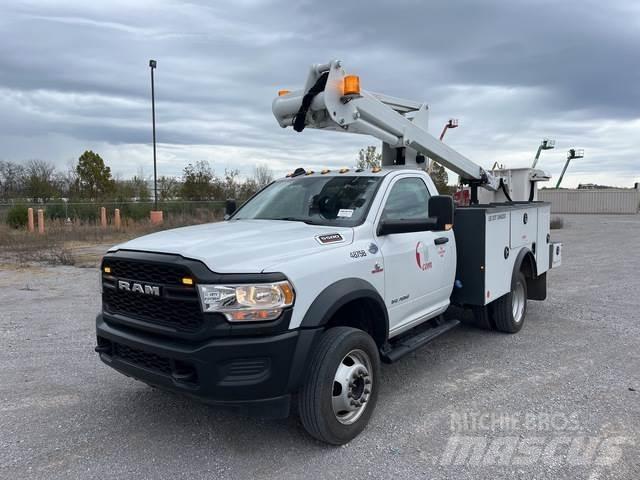 RAM 5500 Εναέριες πλατφόρμες τοποθετημένες σε φορτηγό