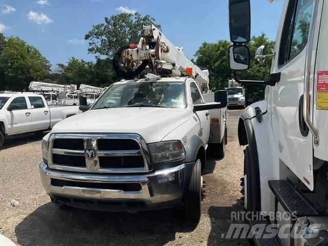 RAM 5500 Εναέριες πλατφόρμες τοποθετημένες σε φορτηγό