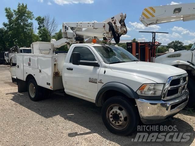 RAM 5500 Εναέριες πλατφόρμες τοποθετημένες σε φορτηγό
