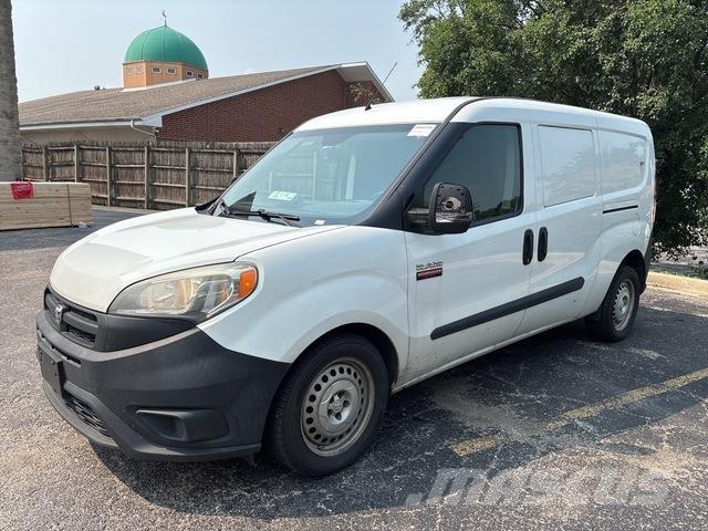 RAM Promaster Κλούβες με συρόμενες πόρτες