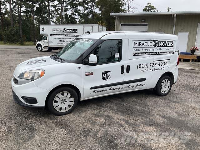 RAM Promaster Κλούβες με συρόμενες πόρτες