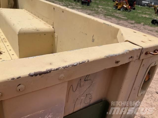  Raytheon M1102 Λοιπές ρυμούλκες