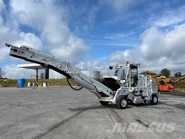 Roadtec CB100 Εσωτερικές σκούπες