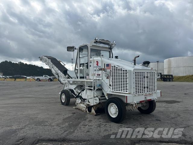 Roadtec CB100 Εσωτερικές σκούπες