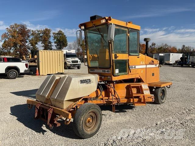 Rosco RB-48 Εσωτερικές σκούπες