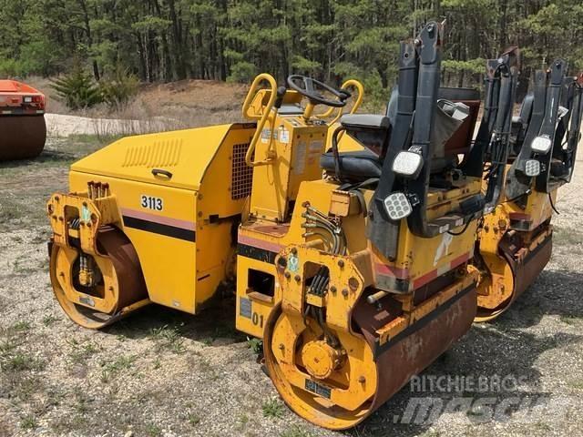 Sakai SW330 Οδοστρωτήρες διπλού κυλίνδρου