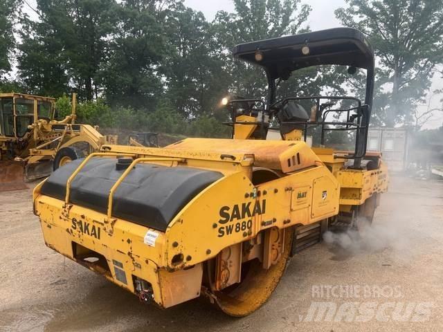 Sakai SW880 Οδοστρωτήρες διπλού κυλίνδρου