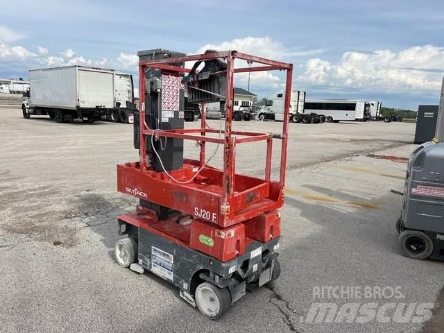 SkyJack SJ20E Ανυψωτήρες με κατακόρυφους πυλώνες