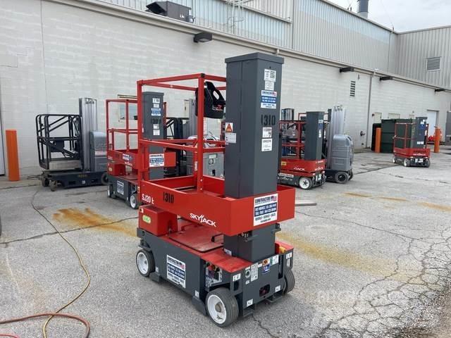 SkyJack SJ20E Ανυψωτήρες με κατακόρυφους πυλώνες