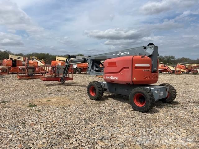 SkyJack SJ63AJ Ανυψωτήρες με αρθρωτό βραχίονα