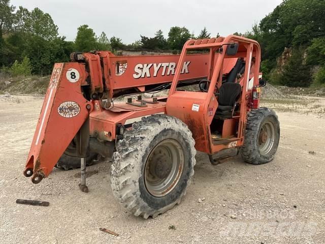 SkyTrak 8042 Τηλεσκοπικοί ανυψωτές