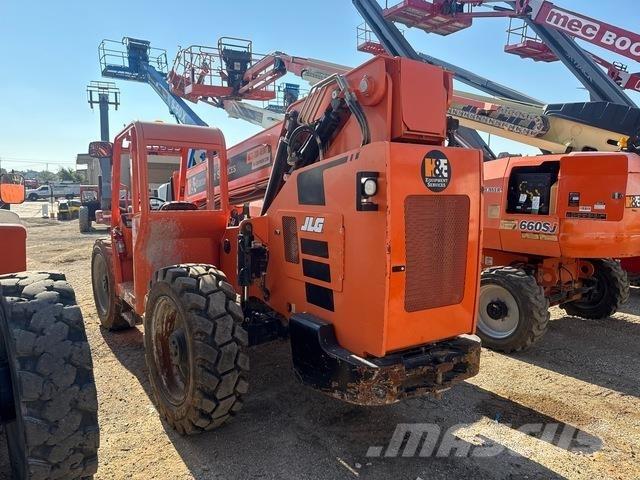 SkyTrak 8042 Τηλεσκοπικοί ανυψωτές