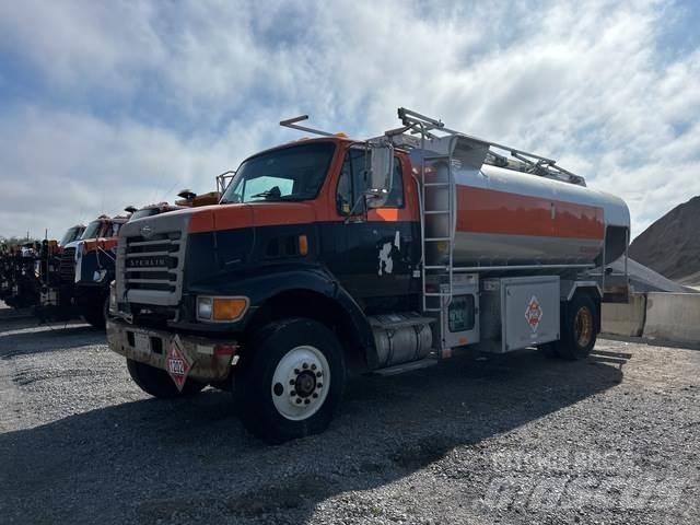 Sterling L7500 Βυτιοφόρα φορτηγά