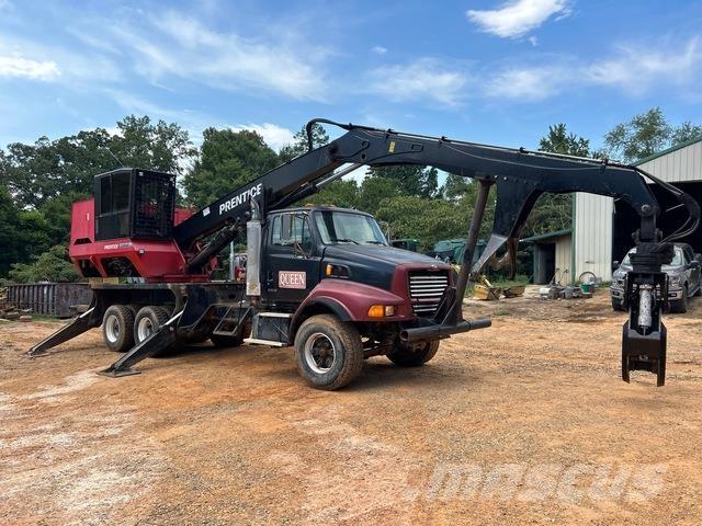 Sterling L8513 Φορτηγά ξυλείας