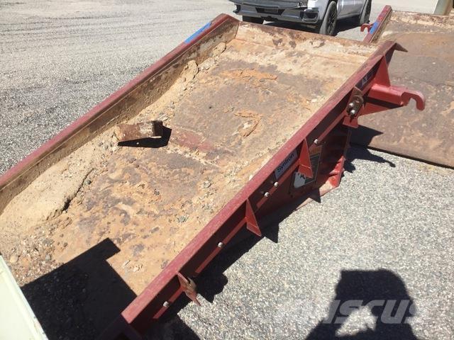  Syntron MF400 Τροφοδότες