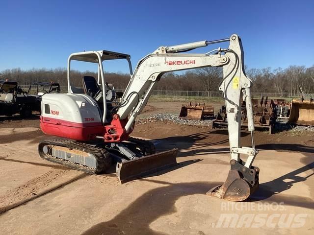 Takeuchi TB240 Εκσκαφείς με ερπύστριες