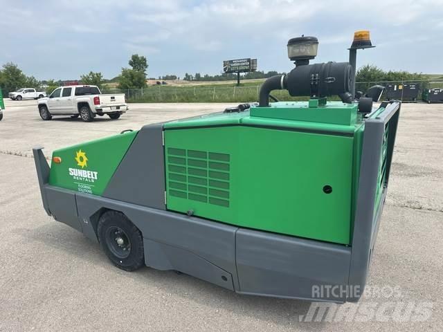 Tennant 800LPG Εσωτερικές σκούπες