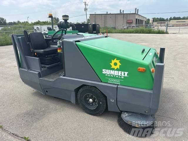Tennant 800LPG Εσωτερικές σκούπες