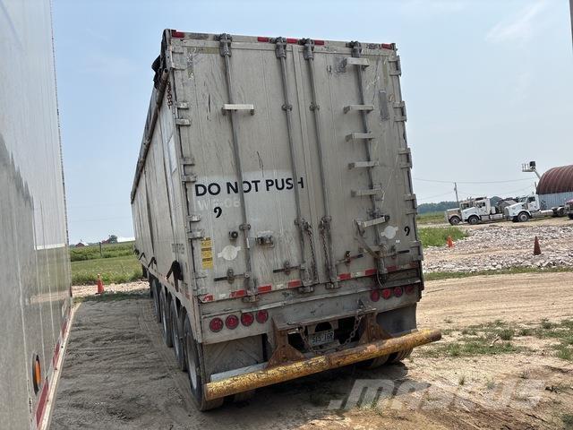 Titan  Ημιρυμούλκες με κινούμενο δάπεδο