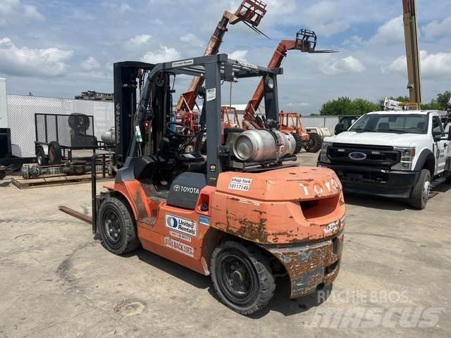Toyota 7FGU35 Κατασκευές - Άλλα