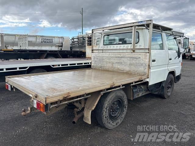 Toyota DYNA Φορτηγά Kαρότσα με ανοιγόμενα πλαϊνά