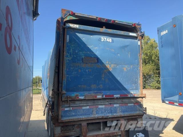 Universal  Ημιρυμούλκες με κινούμενο δάπεδο