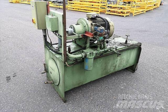 Vickers V2020 Κατασκευές - Άλλα