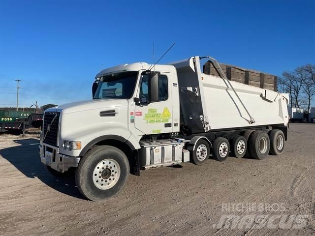 Volvo VHD Φορτηγά Ανατροπή