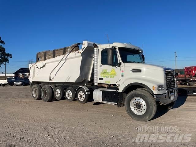 Volvo VHD Φορτηγά Ανατροπή