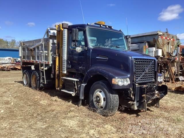 Volvo VHD Φορτηγά Ανατροπή