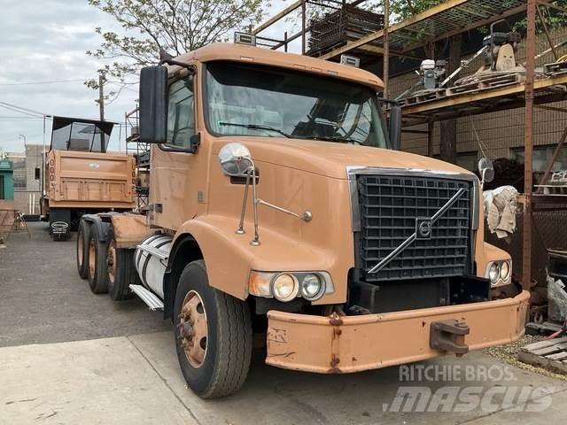 Volvo VHD Τράκτορες