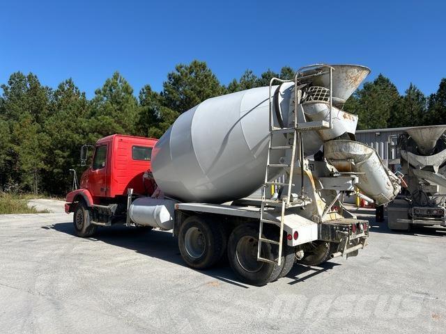 Volvo VHD64B Άλλα Φορτηγά