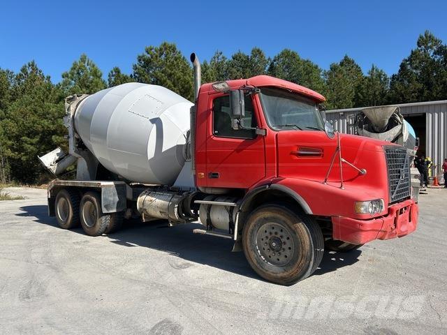 Volvo VHD64B Άλλα Φορτηγά