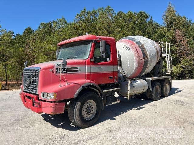 Volvo VHD64B Άλλα Φορτηγά