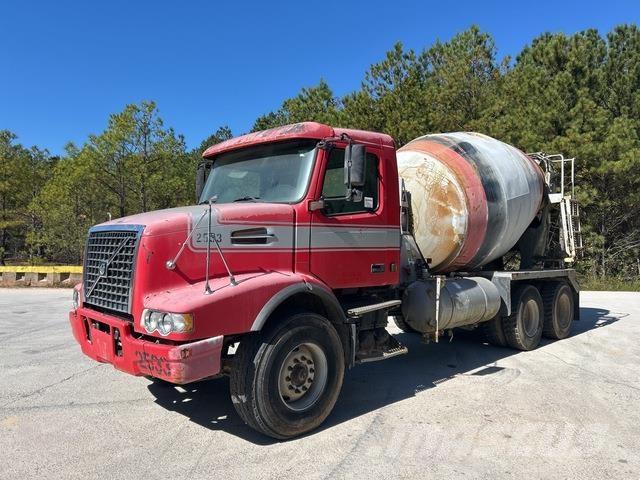 Volvo VHD64B Άλλα Φορτηγά