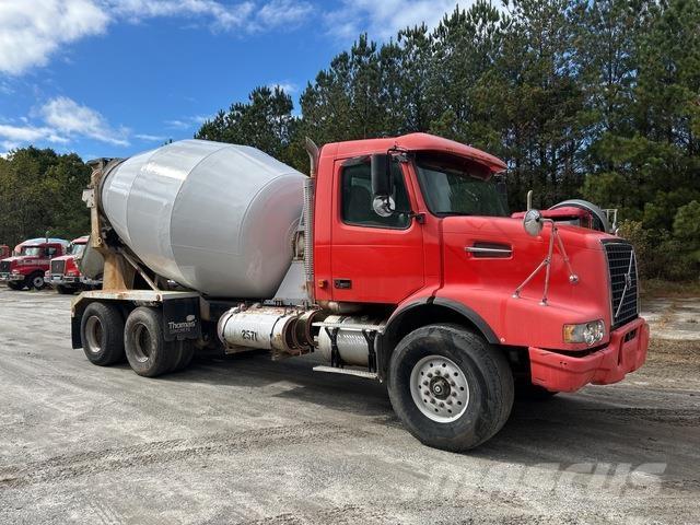 Volvo VHD64B Άλλα Φορτηγά