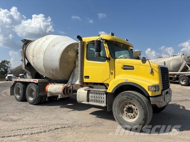 Volvo VHD64F Άλλα Φορτηγά