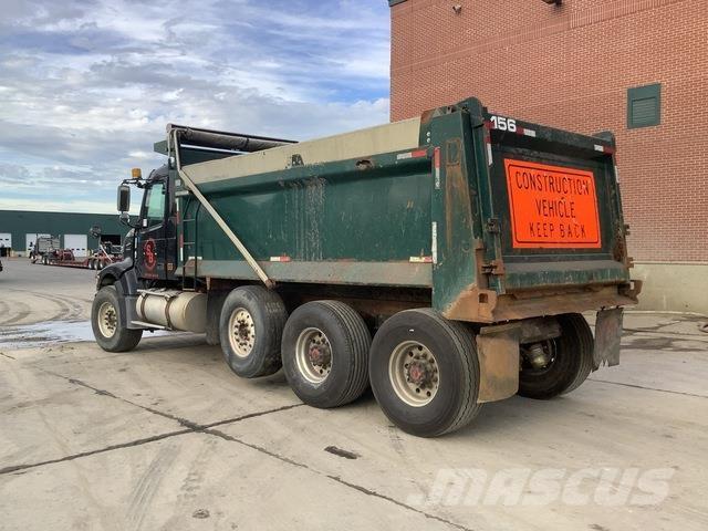 Volvo VHD84F Φορτηγά Ανατροπή