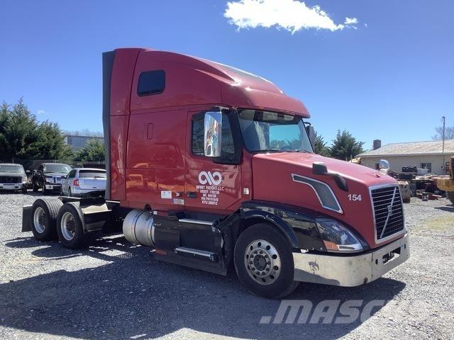 Volvo VNL Τράκτορες