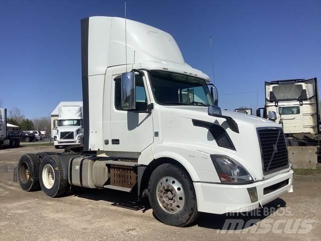 Volvo VNL Τράκτορες