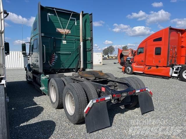 Volvo VNL Τράκτορες