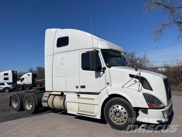 Volvo VNL Τράκτορες