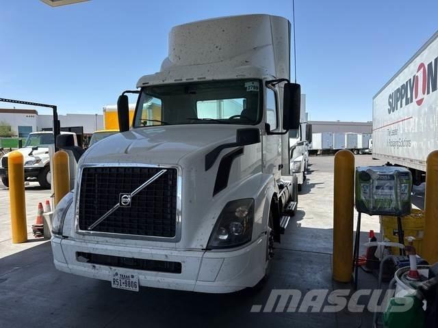 Volvo VNL Τράκτορες