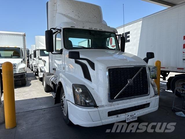Volvo VNL Τράκτορες