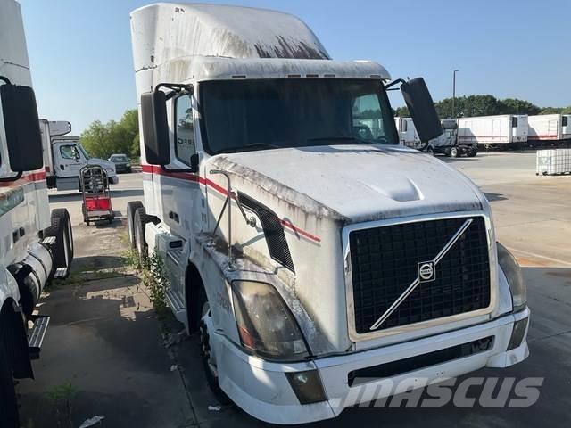 Volvo VNL Τράκτορες