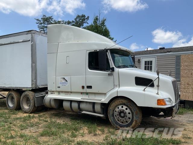 Volvo VNL Τράκτορες